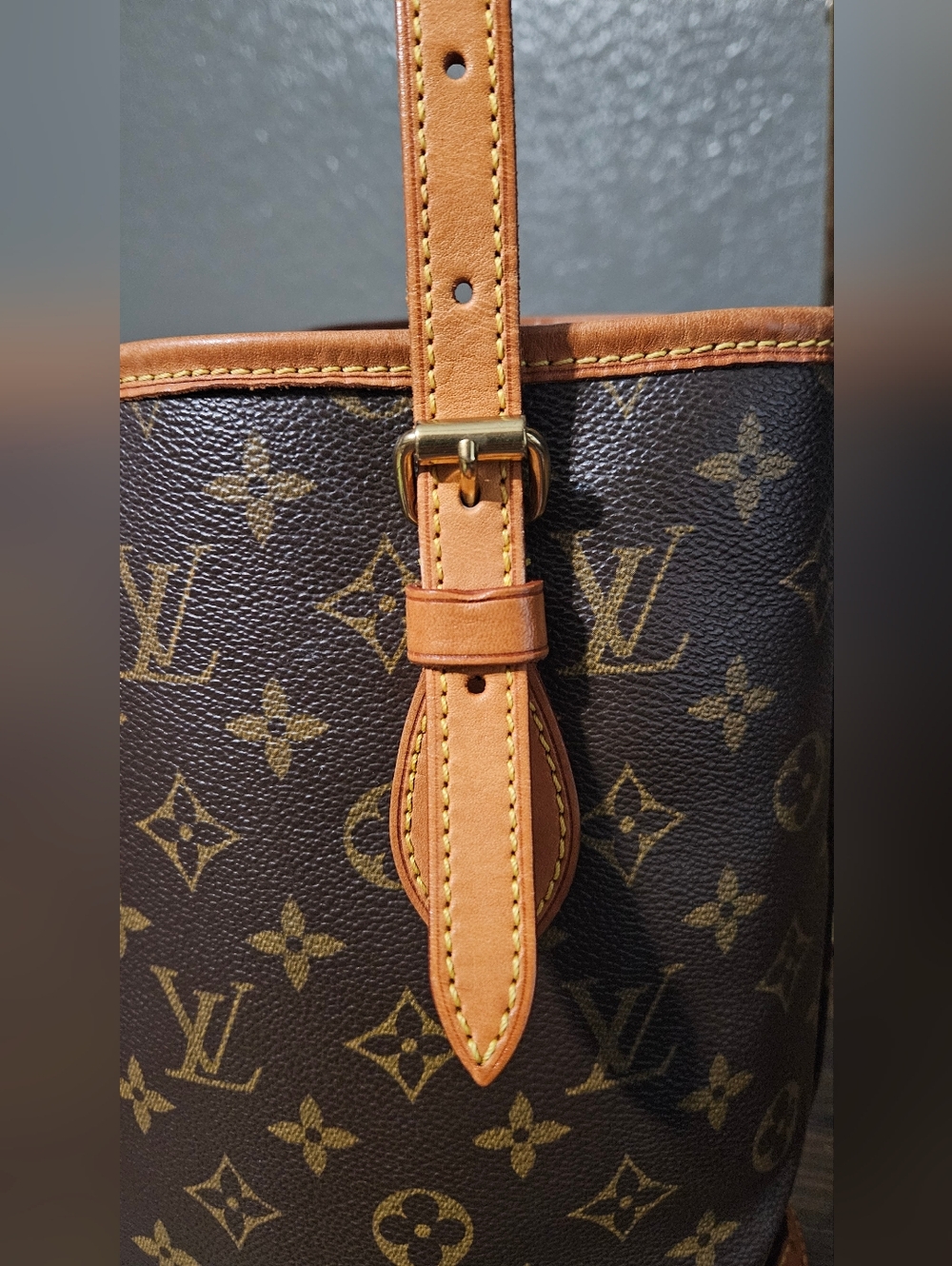 Authentic Louis Vuitton Vintage Bucket PM Monogram Canvas - Picture 9 of 12